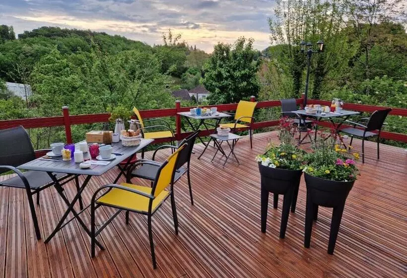 ベッドアンドブレックファースト La Bayardine