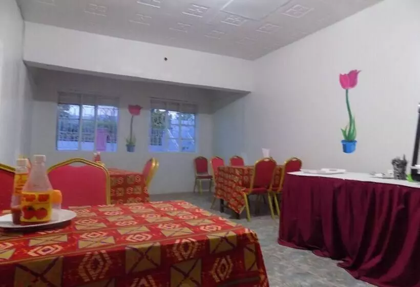 تختخواب و صبحانه R & R Gardens