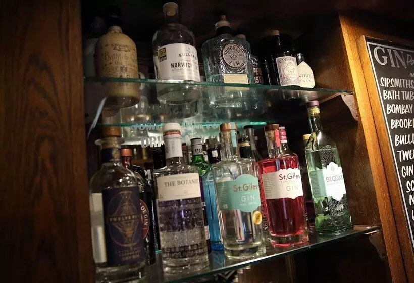 Hostal Recruiting Sergeant