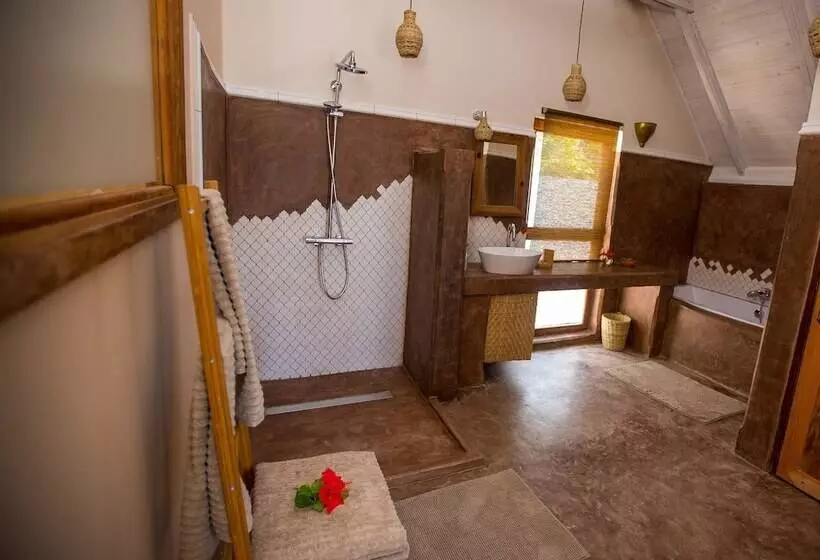 ホテル Clove Island Villas & Spa