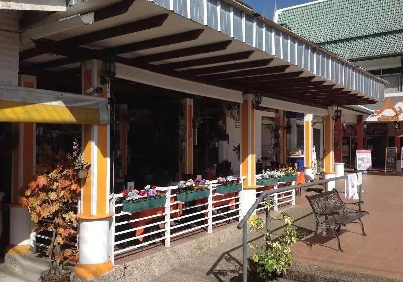 ホテル Merlin Plaza Apartments