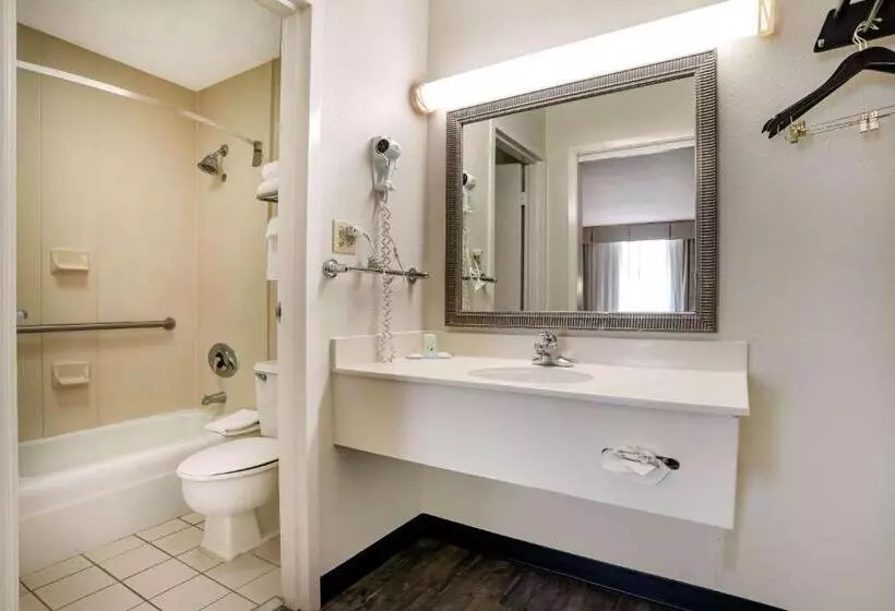 ホテル Quality Inn Baton Rouge East I12