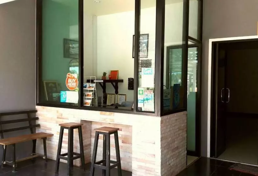 Koh Jum Hostel