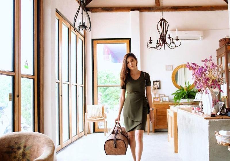 Pensionat White Wall Riverfront