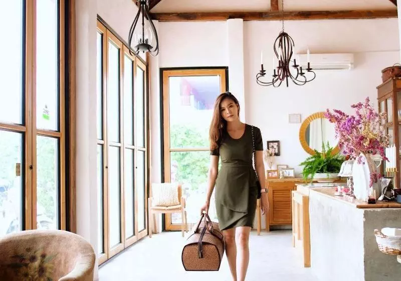 ペンション White Wall Riverfront