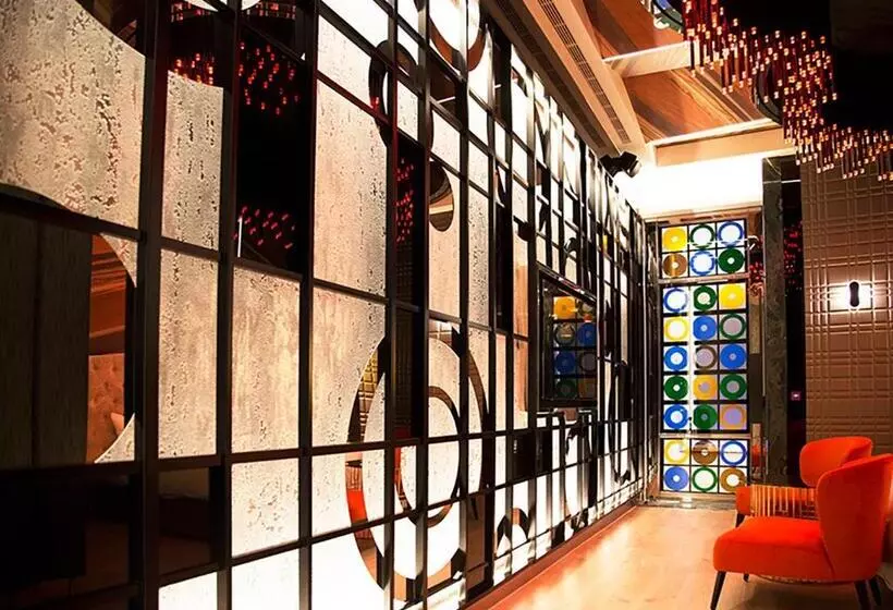 Royal Group Motel Fengshan Branch