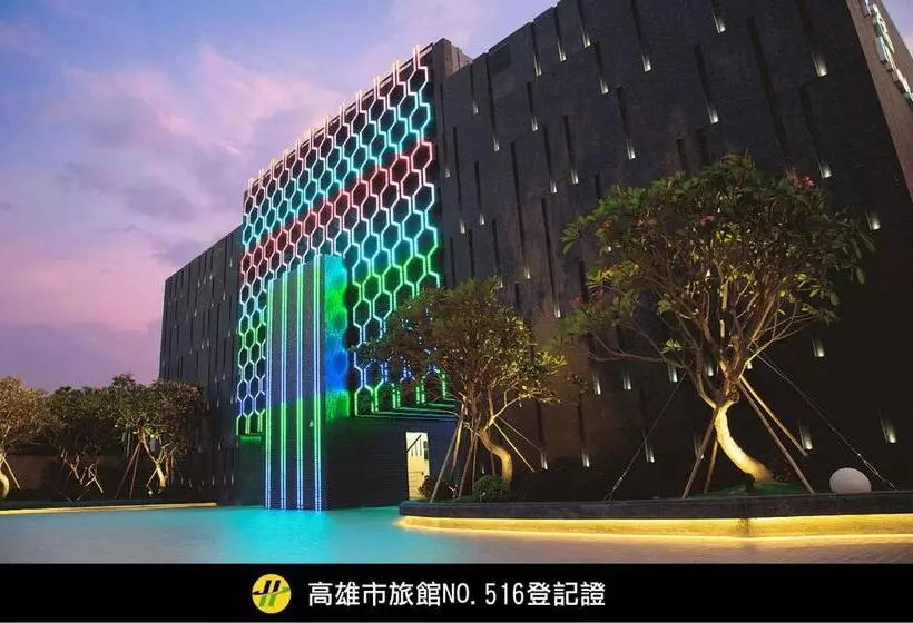 Royal Group Motel Fengshan Branch