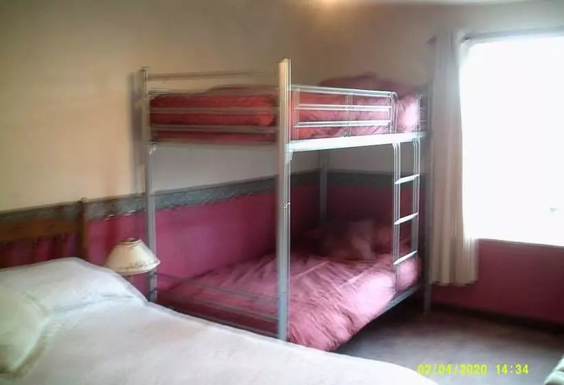 Wheatsheaf House Bed & Breakfast
