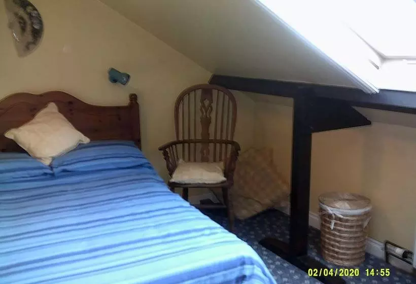Wheatsheaf House Bed & Breakfast