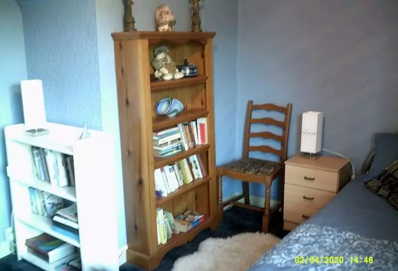 Wheatsheaf House Bed & Breakfast