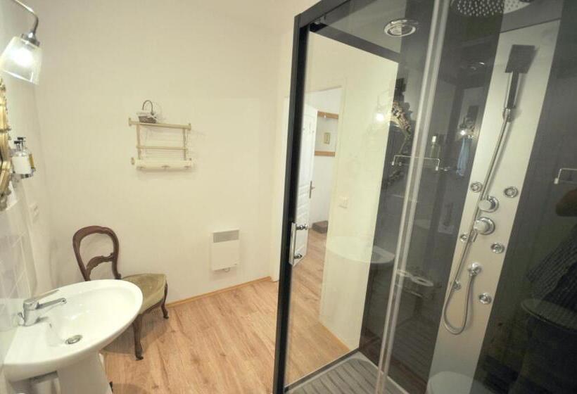 مبيت وإفطار 52 Eymet