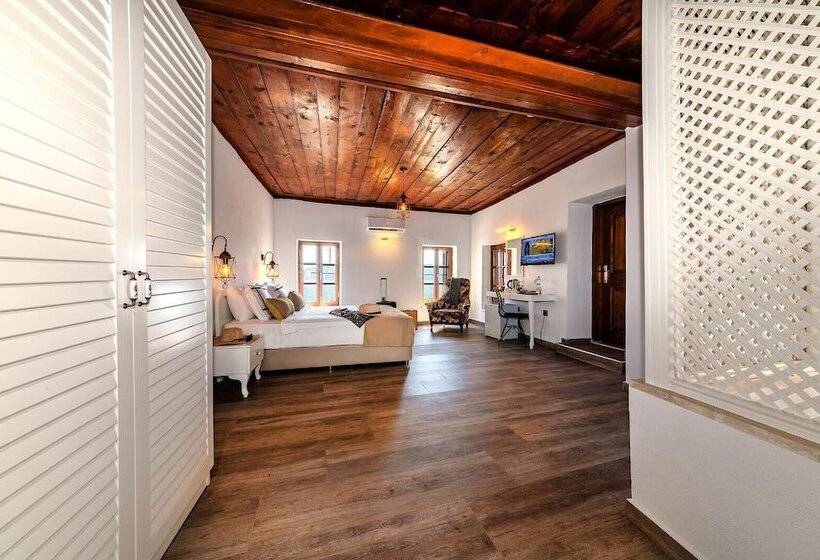 تختخواب و صبحانه Mets Boutique