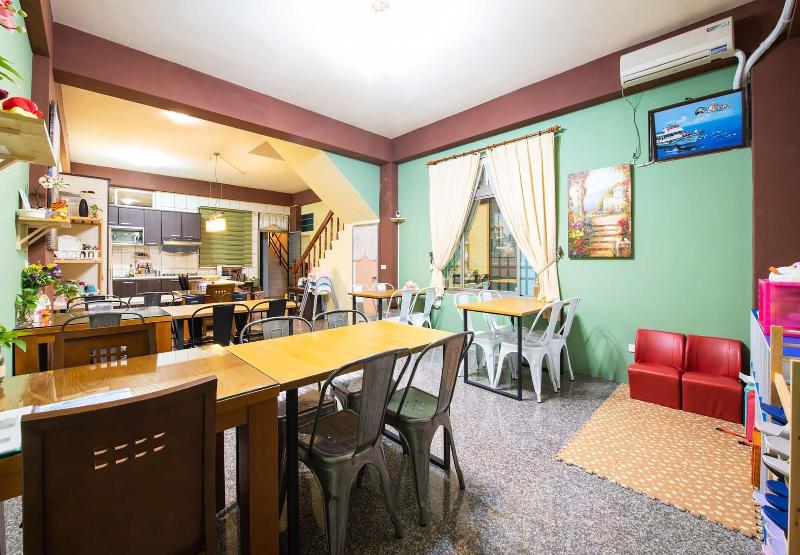 تختخواب و صبحانه Moonlight Fengqing Homestay