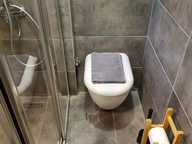 El Mundo Suites