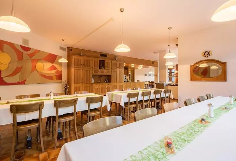 Hotelli Gästehaus St. Ursula