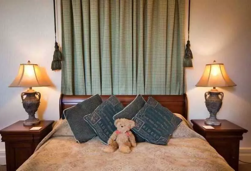 Aamiaismajoitus (B&B) Ellingham House