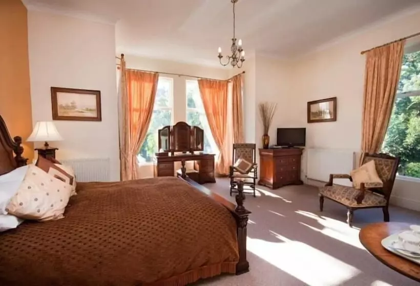 Aamiaismajoitus (B&B) Ellingham House