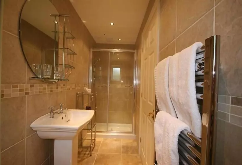 Aamiaismajoitus (B&B) Ellingham House