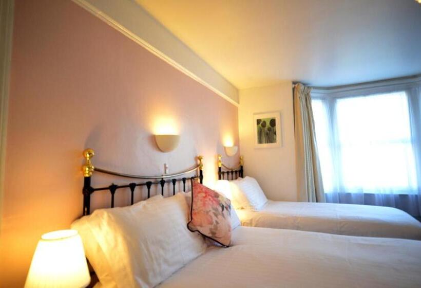 تختخواب و صبحانه Newton House Oxford