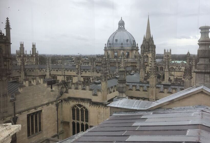 تختخواب و صبحانه Newton House Oxford