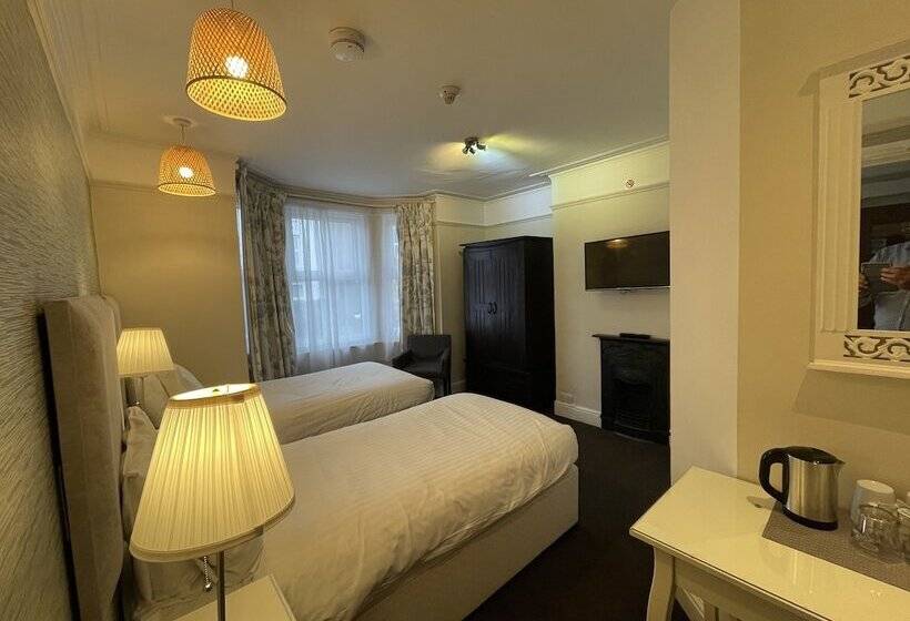 تختخواب و صبحانه Newton House Oxford