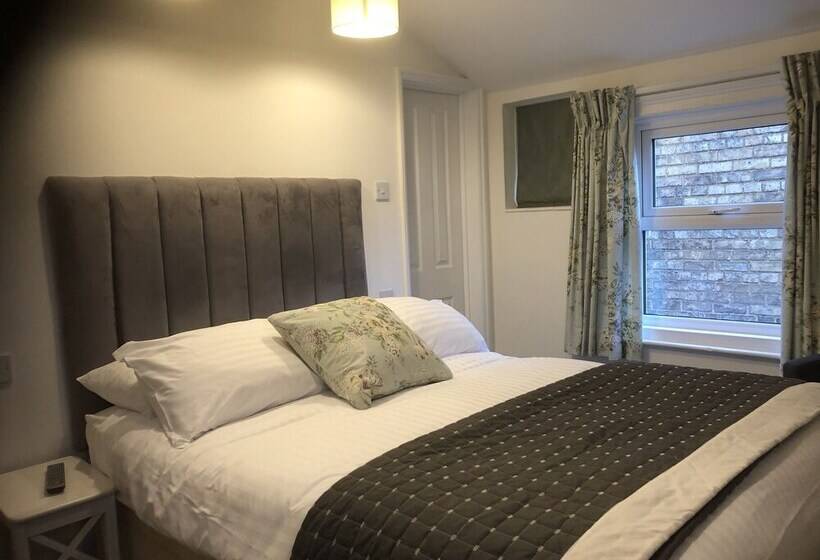 تختخواب و صبحانه Newton House Oxford