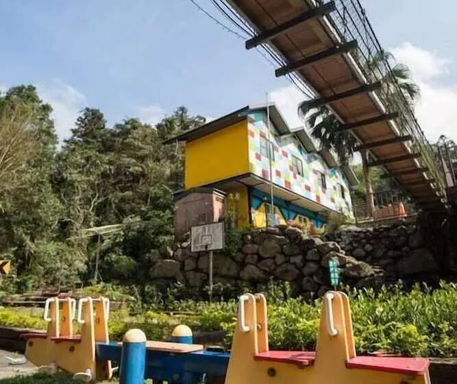 تختخواب و صبحانه Yushow Library Villa