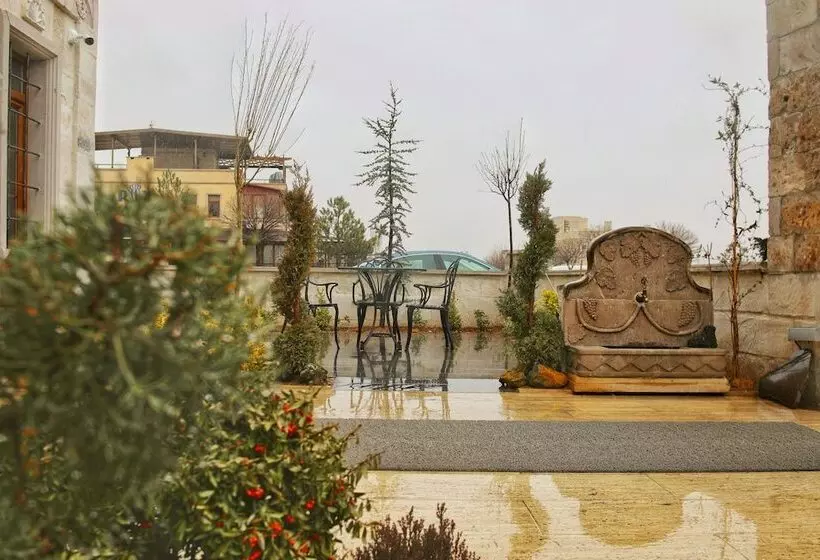 Hotelli Caravanserai Inn
