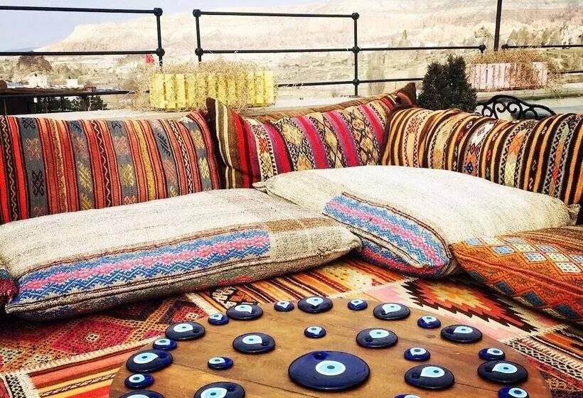 Hotelli Caravanserai Inn