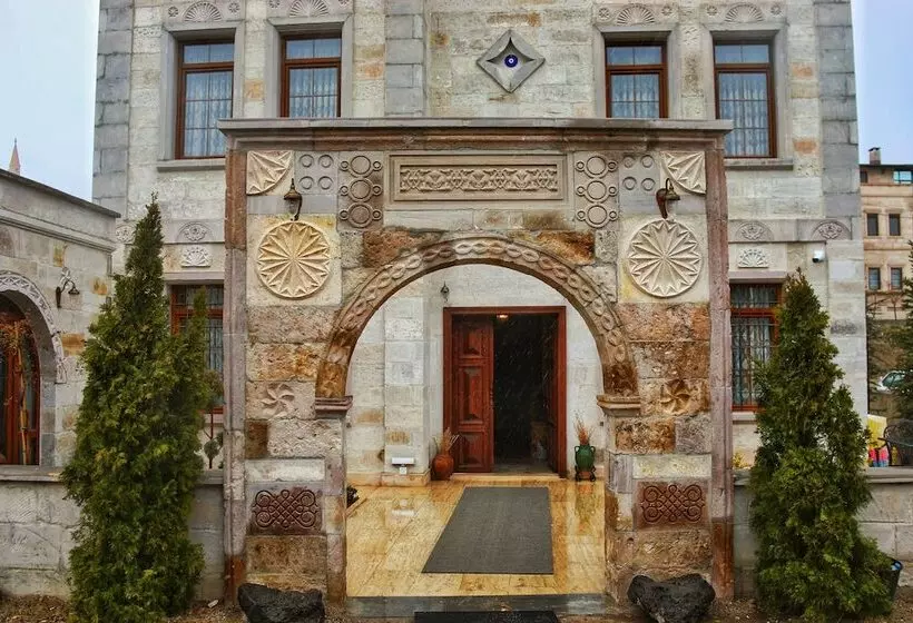 Hotelli Caravanserai Inn