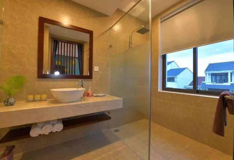 هتل Saclo Villa And Hostel