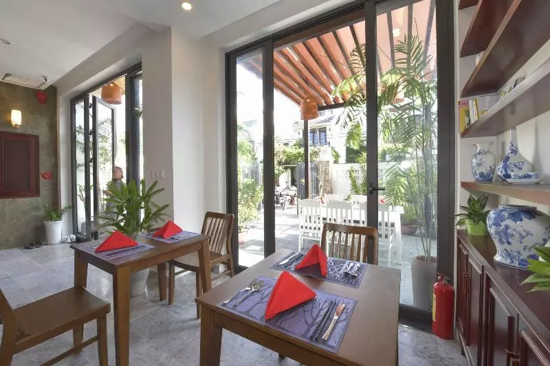 هتل Saclo Villa And Hostel