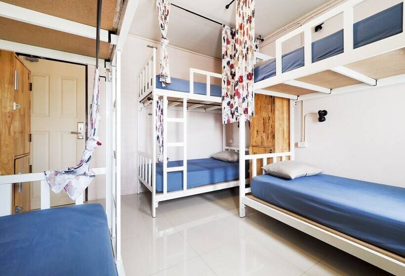 Nakara Hostel Ayutthaya