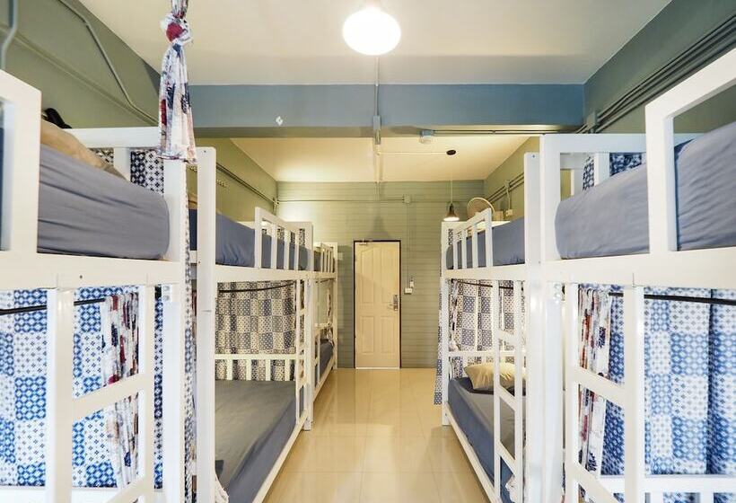 Nakara Hostel Ayutthaya