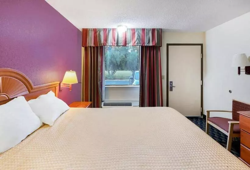 Oyo Hotel Manning Sc