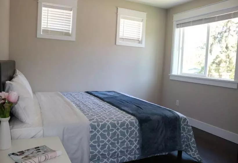 Majatalo Shoreline Mini Inn