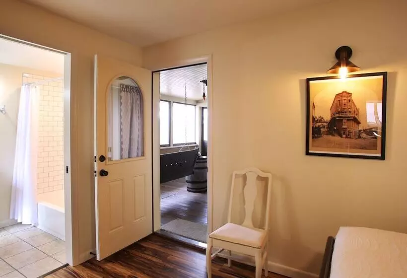 Tower House Inn