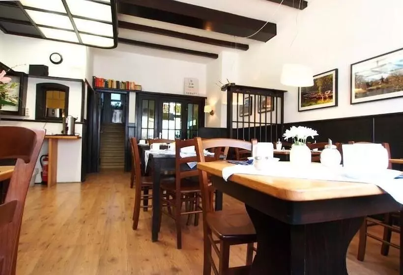 تختخواب و صبحانه Gasthaus Hotel Bremen