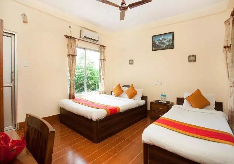 هتل Spot On 481 Motherland Resort