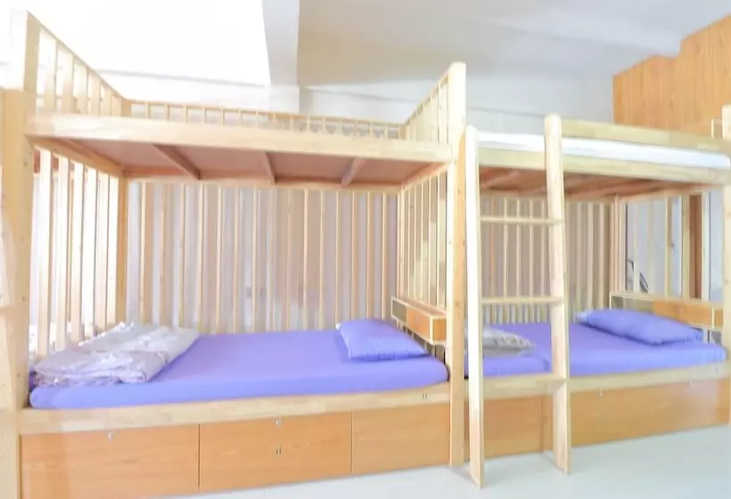 Saen Sabai Hostel