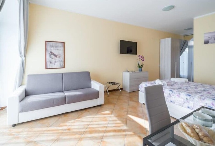 هاستل Bluelake Inn