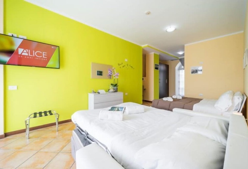 هاستل Bluelake Inn