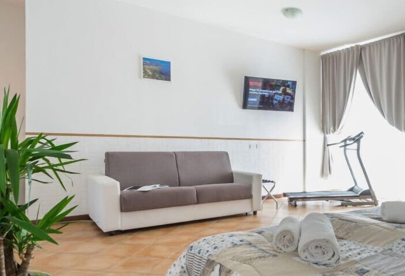 هاستل Bluelake Inn