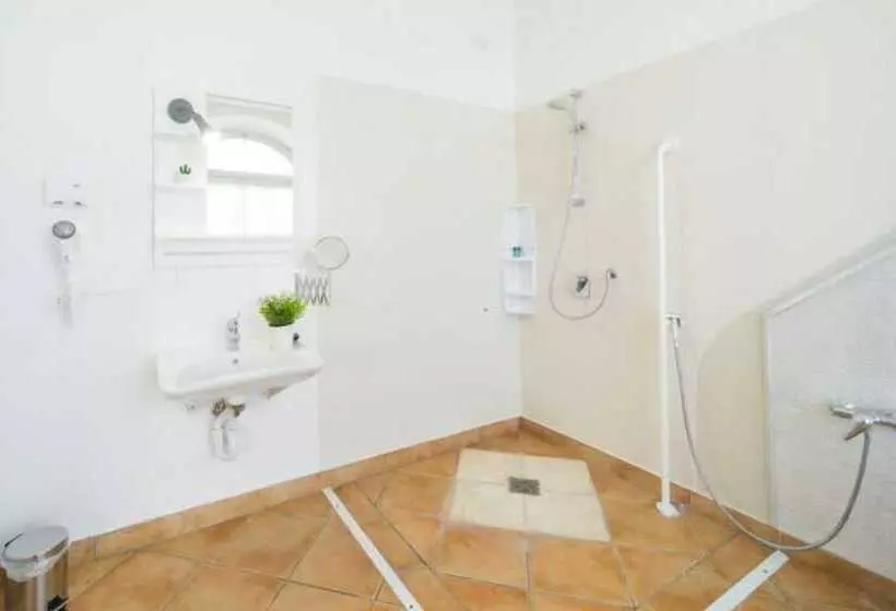 هاستل Bluelake Inn