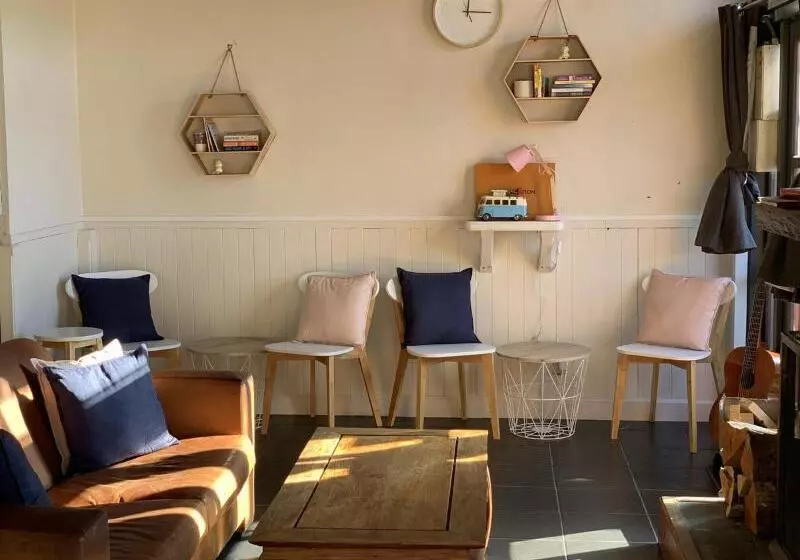 Retkeilymaja Snowman Cabins