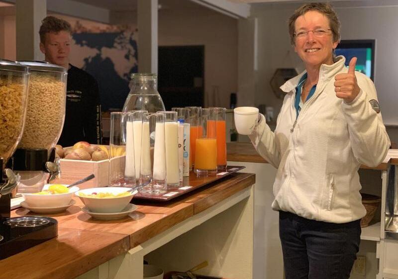 فندق صغير Snowman Cabins