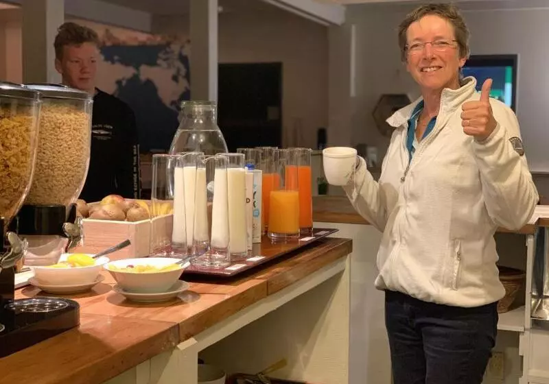 Retkeilymaja Snowman Cabins