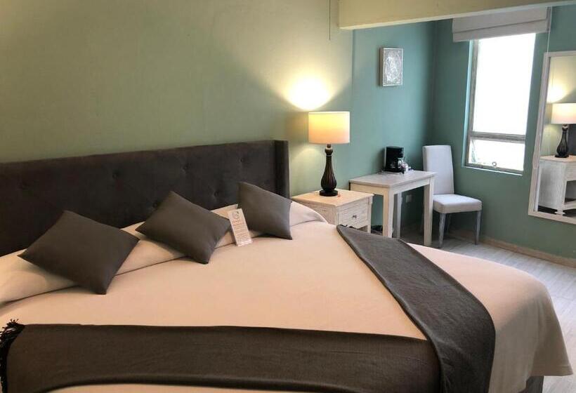 تختخواب و صبحانه Casa Aliz