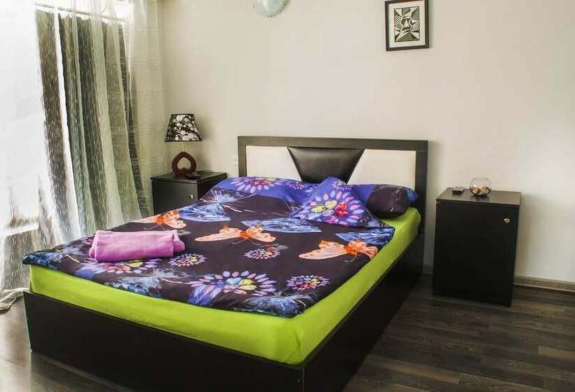 Hostel Tour Verginia