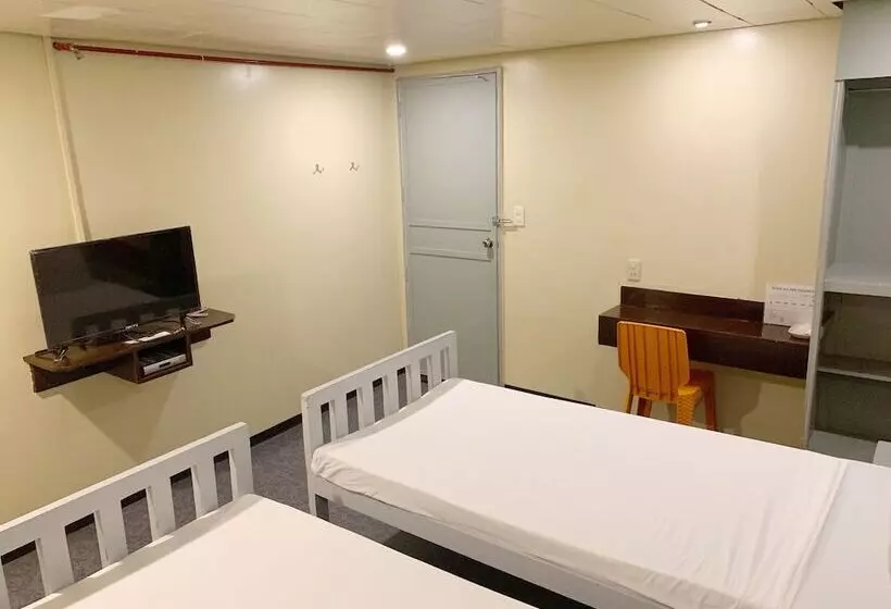 ホテル Acme Inn Subic